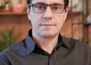 Toronto Guitar, Violin, Viola, Electric Guitar, Ukulele Teacher Ivan Szamozvancev